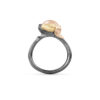 Ring, Lotus 1 Blush Månesten oksidert sølv, gult gull og roségull