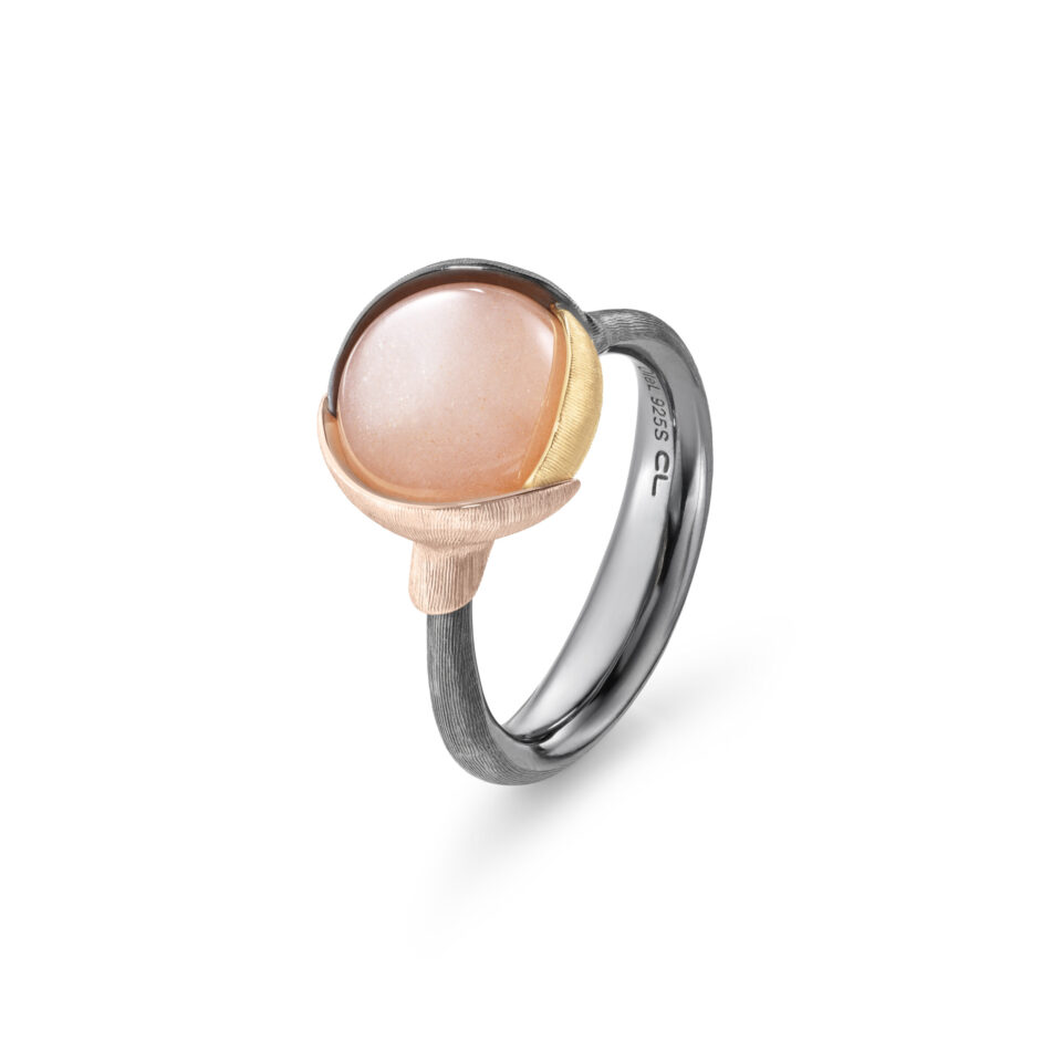 Ring, Lotus 2 Blush Månesten oksidert sølv, gult gull og roségull