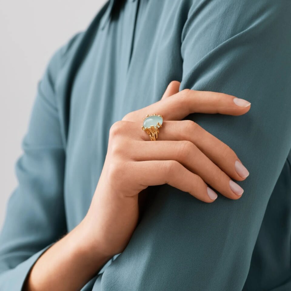 Ring, BoHo Medium Blå Akvamarin gult gull 0,04 ct. TW.VS.