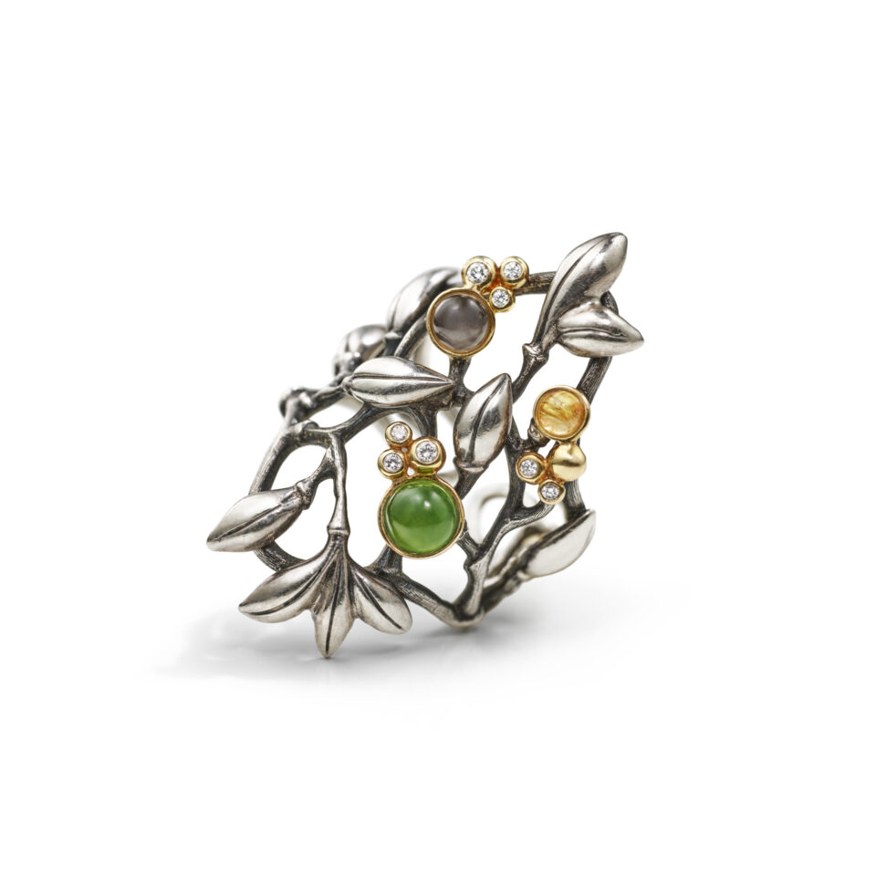 Ring, Forest stor sølv og 18 k gult gull med diamanter 0,08 ct TW.VS. - Serpentin, Grå Månesten og Rutilkvarts 
