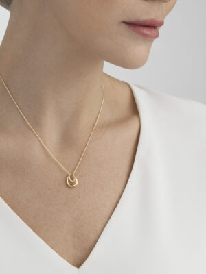 GEORG JENSEN - HALSKJEDE, OFFSPRING ANHENG LITEN GULT GULL - STYLING