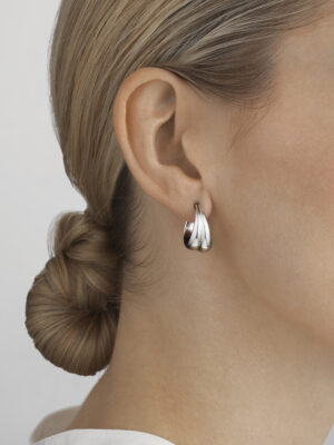 GEORG JENSEN - ØREDOBBER, CURVE MEDIUM ØRERINGER SØLV - STYLING
