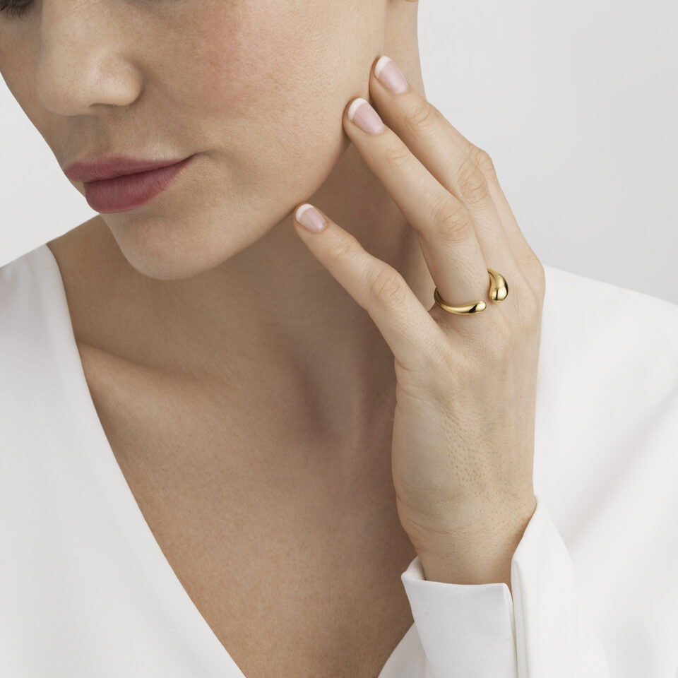 GEORG JENSEN - RING, MERCY LITEN GULT GULL - STYLING