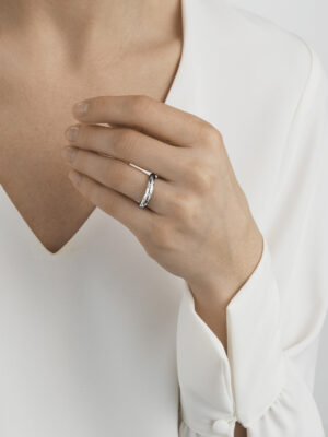 GEORG JENSEN - RING, OFFSPRING MED DIAMANTER 0,14 CT. SØLV - STYLING