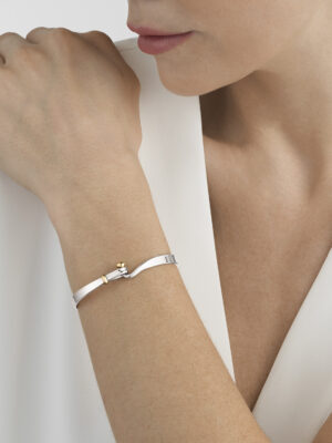 GEORG JENSEN - ARMRING, TORUN BANGLE GULT GULL OG SØLV - STYLING HENNE