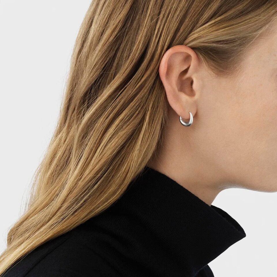 GEORG JENSEN - ØREDOBBER, OFFSPRING ØRERINGER SMÅ SØLV - STYLING
