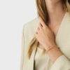 GEORG JENSEN - ARMRING, MERCY BANGLE GULT GULL - STYLING