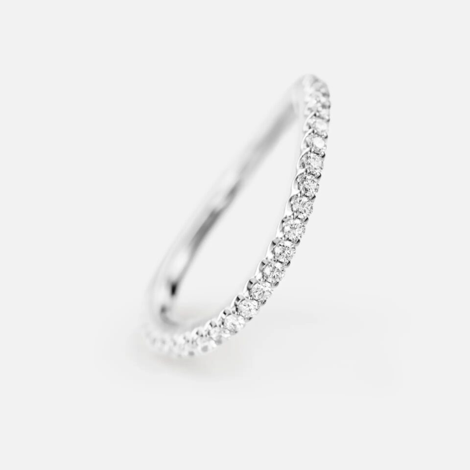 Ring, Love Bands buet hvitt gull 0,40-0,47 ct TW.VS.