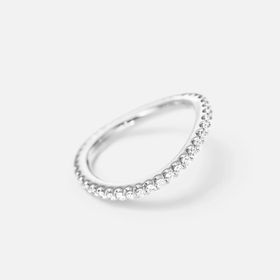 Ring, Love Bands buet hvitt gull 0,40-0,47 ct TW.VS.