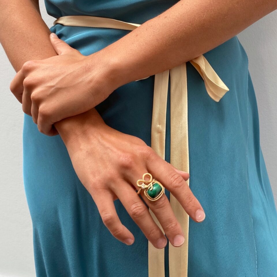 Ring, Snakes liten Malakitt og Diamanter 0,04 ct TW.VS.