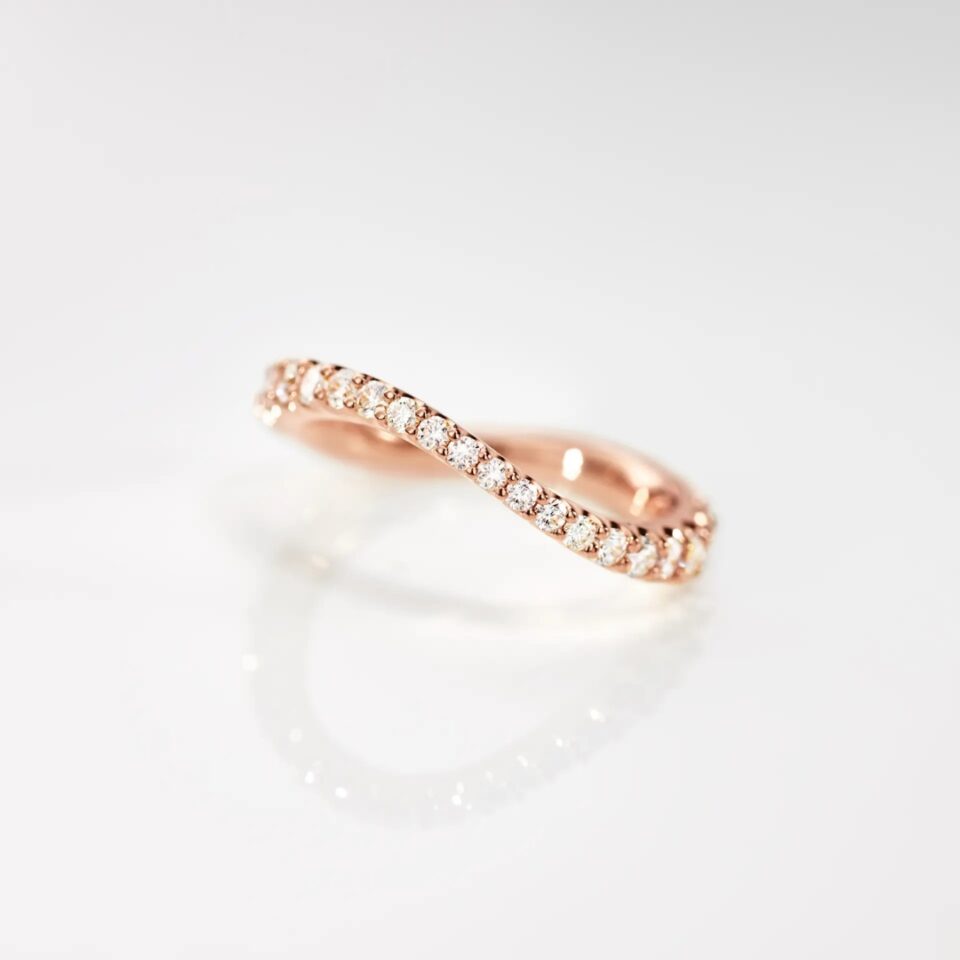 Ring, Love Bands buet bred roségull 0,90-1,00 ct TW.VS.