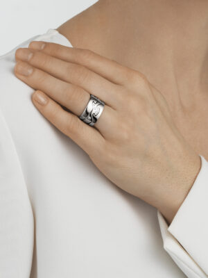 GEORG JENSEN - RING, FUSION CENTERRING MED DIAMANTER 0,16 CT. HVITT GULL -STYLING