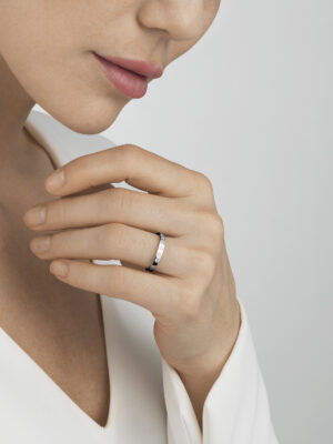 GEORG JENSEN - RING, MAGIC MED 9 BRILLIANTER 0,18 CT. HVITT GULL - STYLING
