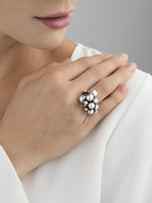 GEORG JENSEN - RING, MOONLIGHT GRAPES MEDIUM OKSIDERT SØLV - STYLING