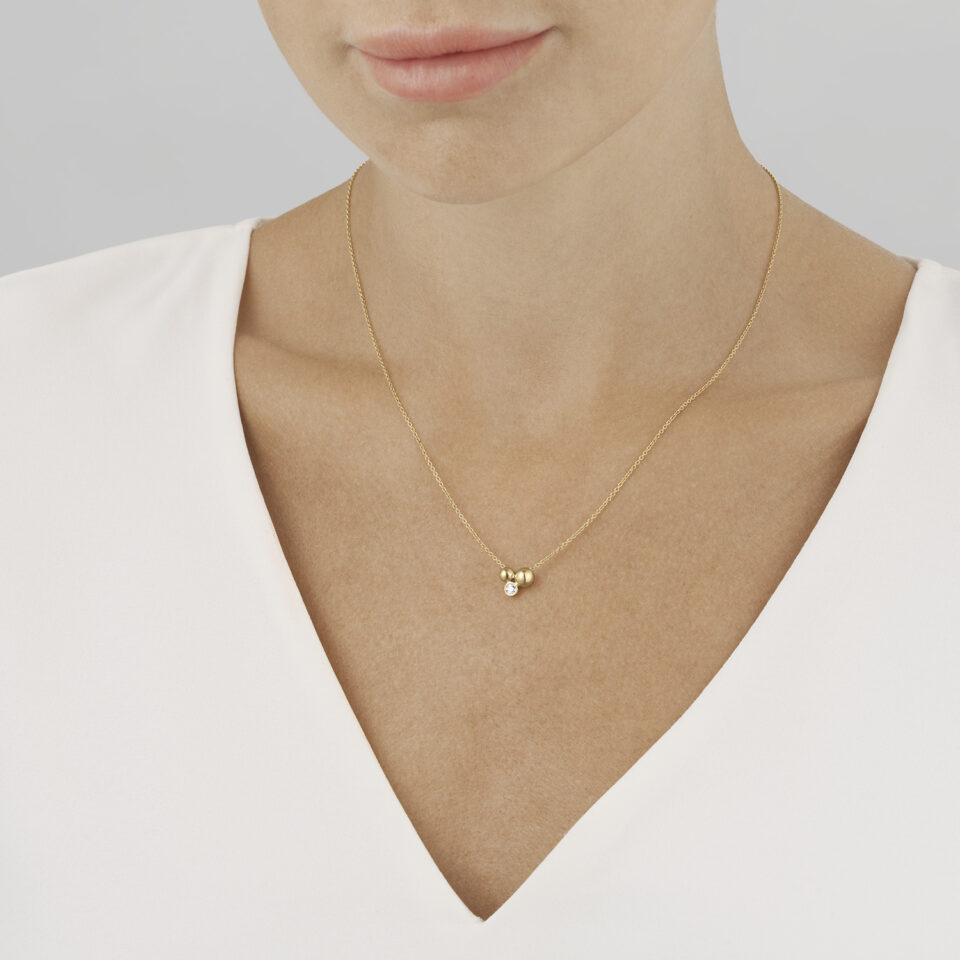 GEORG JENSEN - HALSKJEDE, MOONLIGHT GRAPES ANHENG MED DIAMANT 0,07 CT. GULT GULL - STYLING