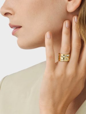 GEORG JENSEN - RING, FUSION ENDERING AA MED DIAMANTER 0,11-0,21 CT. GULT GULL - STYLING HENNE
