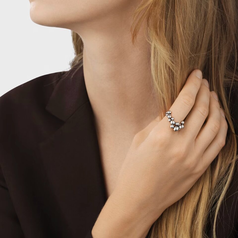 GEORG JENSEN - RING, MOONLIGHT GRAPES OKSIDERT SØLV - STYLING