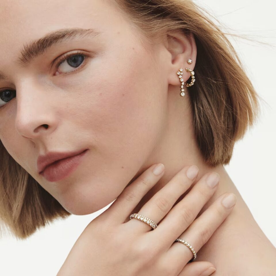 GEORG JENSEN - ØREDOBBER, SIGNATURE DIAMONDS HOOP 0,36 CT. GULT GULL - STYLING