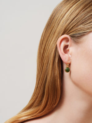 JULIE SANDLAU - ØREDOBBER, PRIME MOSS GREEN - STYLING