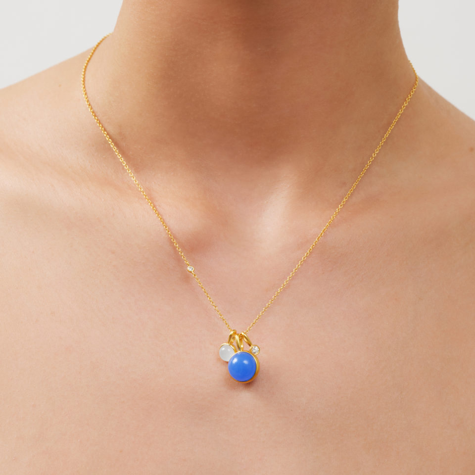 JULIE SANDLAU - ANHENG, PRIME ROYAL BLUE - STYLING