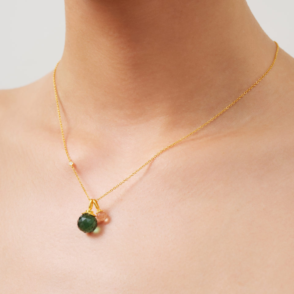 JULIE SANDLAU - ANHENG, BERRY TURMALIN - STYLING