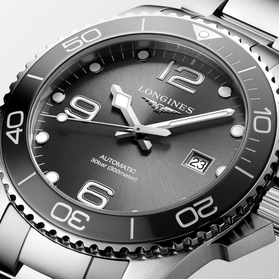 L3.782.4.76.6 LONGINES - HYDROCONQUEST 43 MM - DETALJER